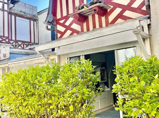 Deauville, Maison Au Coeur De La Ville